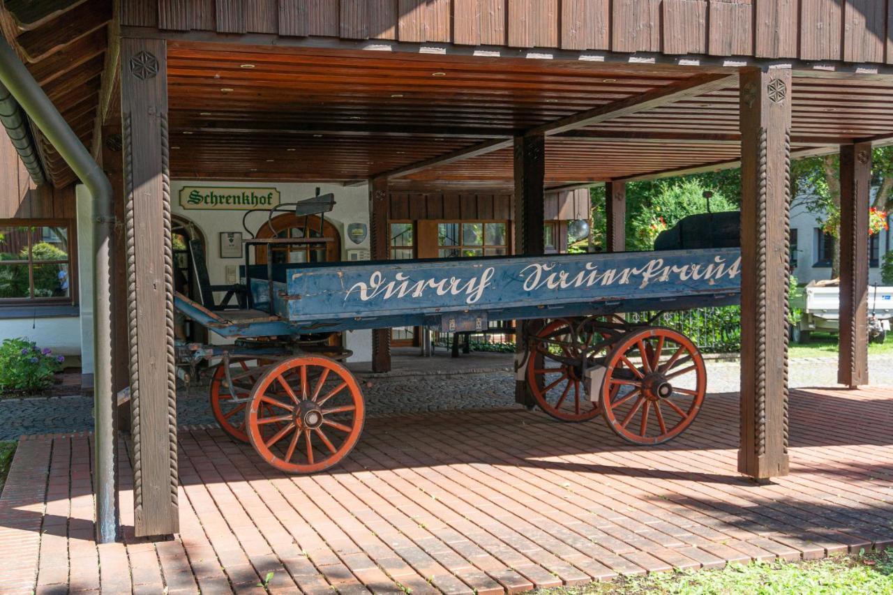 Hotel Schrenkhof Unterhaching Bagian luar foto